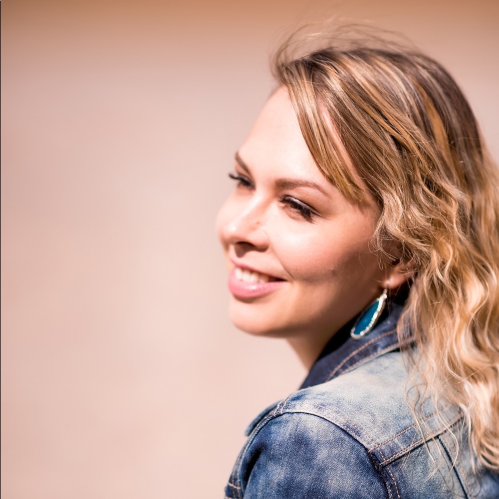 Meet your Posher, Maria